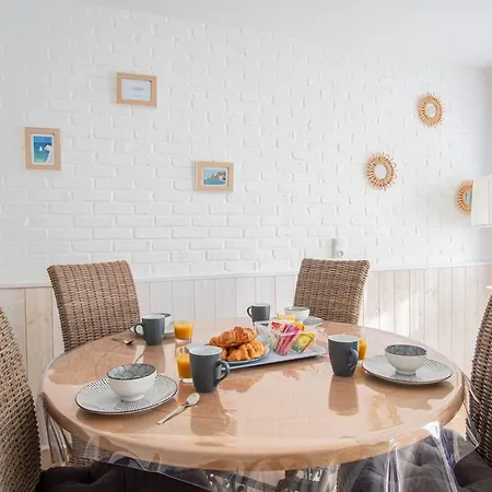 Maison De Pecheur - L'oiseau Bleu * Этрета