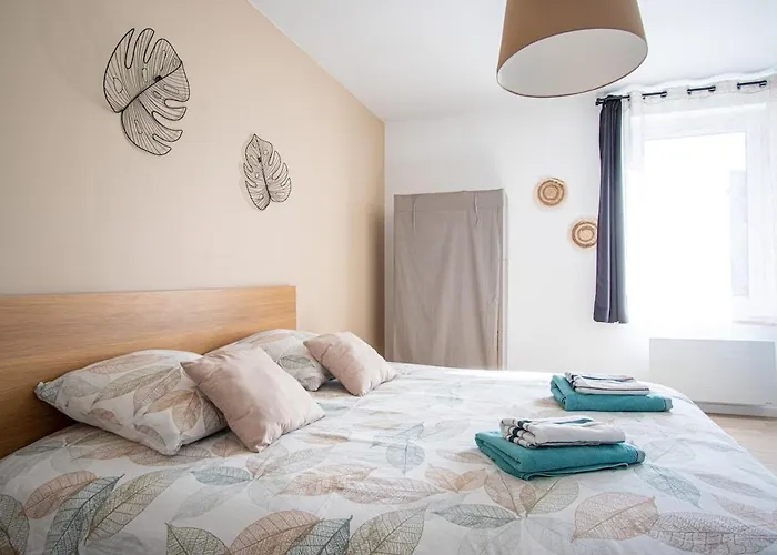 Maison De Pêcheur - L'oiseau Bleu * Étretat